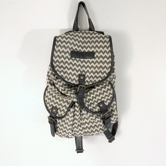 AE zigzag backpack - Picture 5 of 5